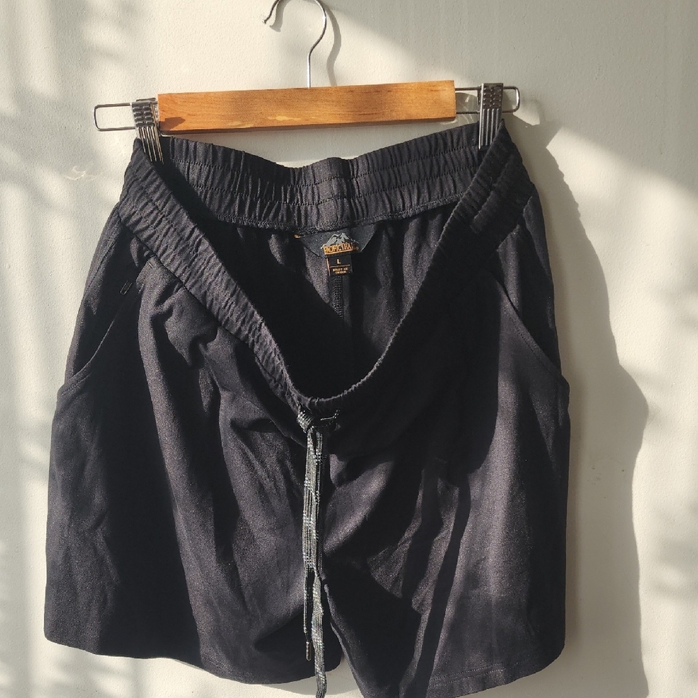 Pacific Trail Black Women's Shorts. New Without Tag - Picture 8 of 9